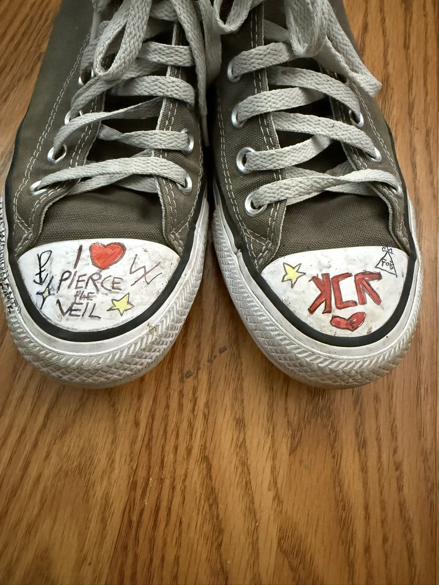 Pete Wentz of shtwt tweet media