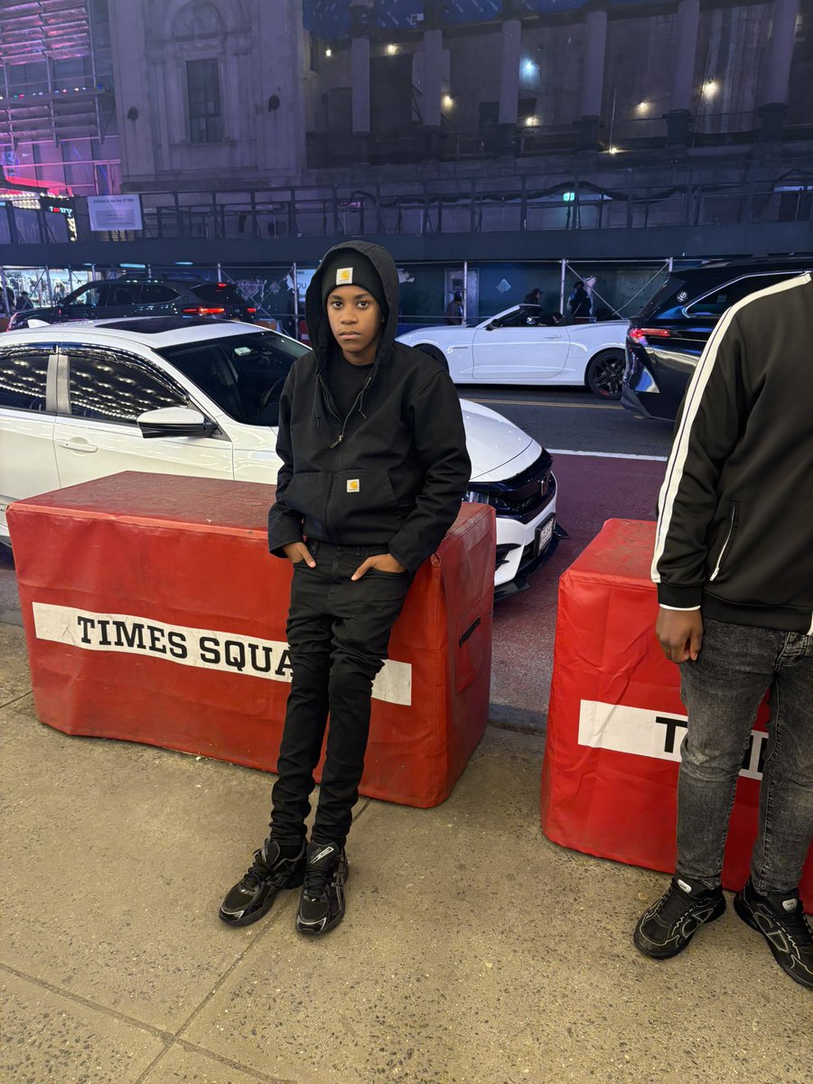 NO CALLER ID tweet media