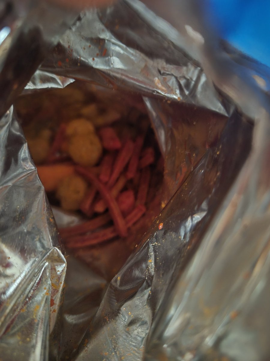 EdnaGali's tweet photo. @Cheetos_Mx  que paso aqui,el empaque dice que son diferentes Cheetos y vienen churrumais y no vienen cheetos flaming https://t.co/9qgtR1L7BP