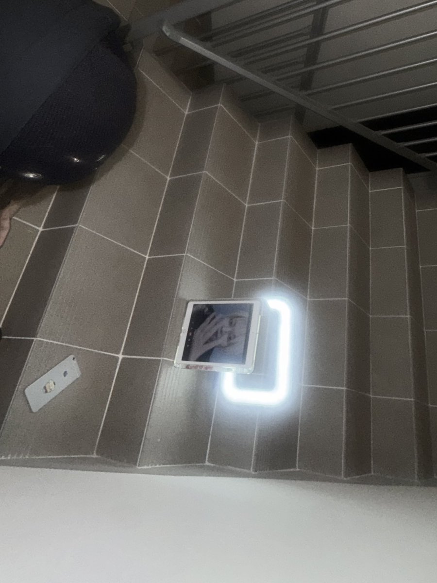 𖦹 ⋆ tweet media