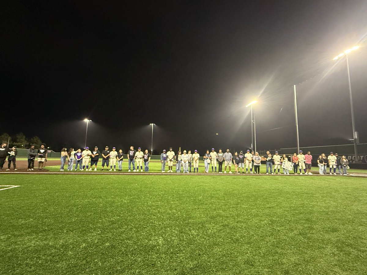 Coach_Carroll2's tweet image. Thank you to all who came out last night to support our seniors ! #CAD