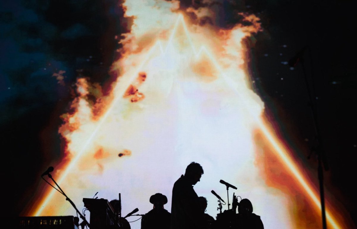 jj ⛰️ tweet media