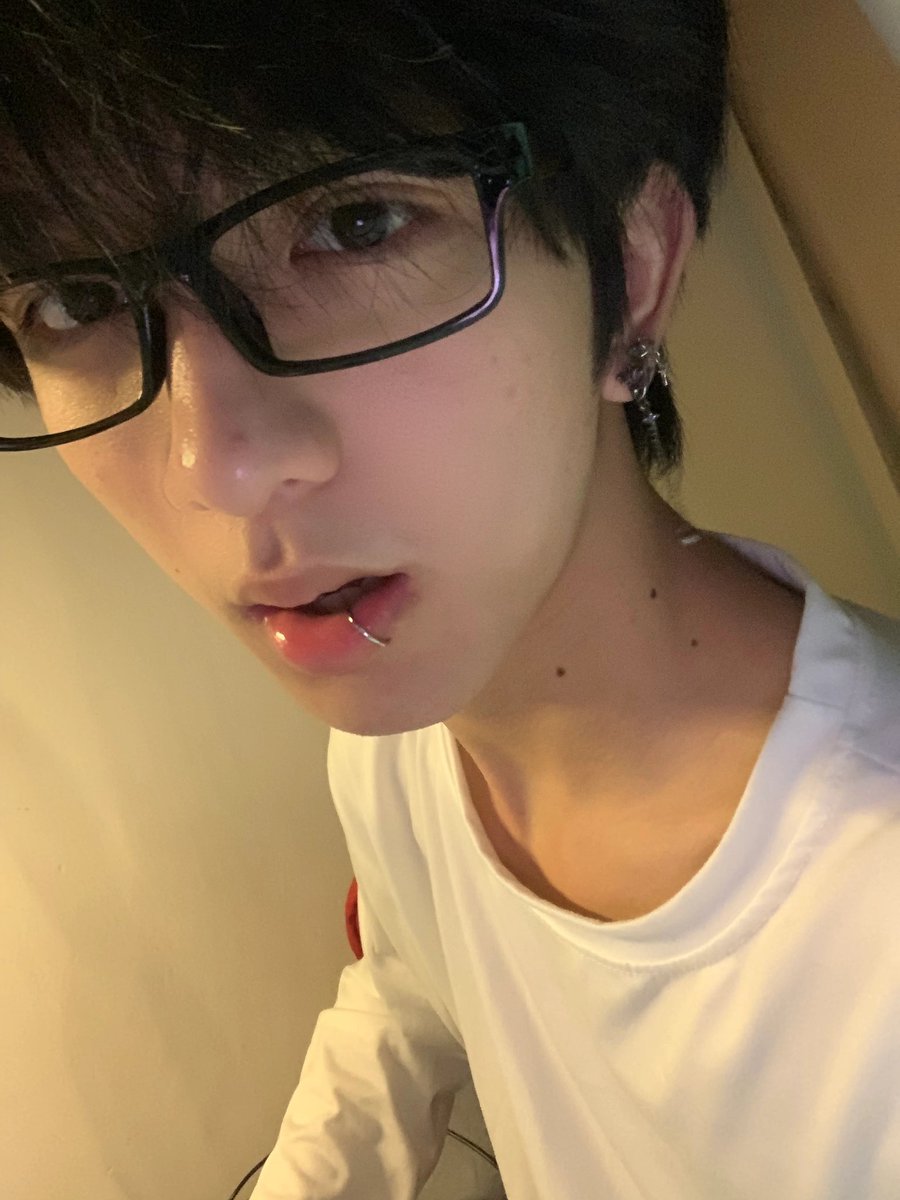 神秘恋姐癖( ⩌ - ⩌ ) tweet media