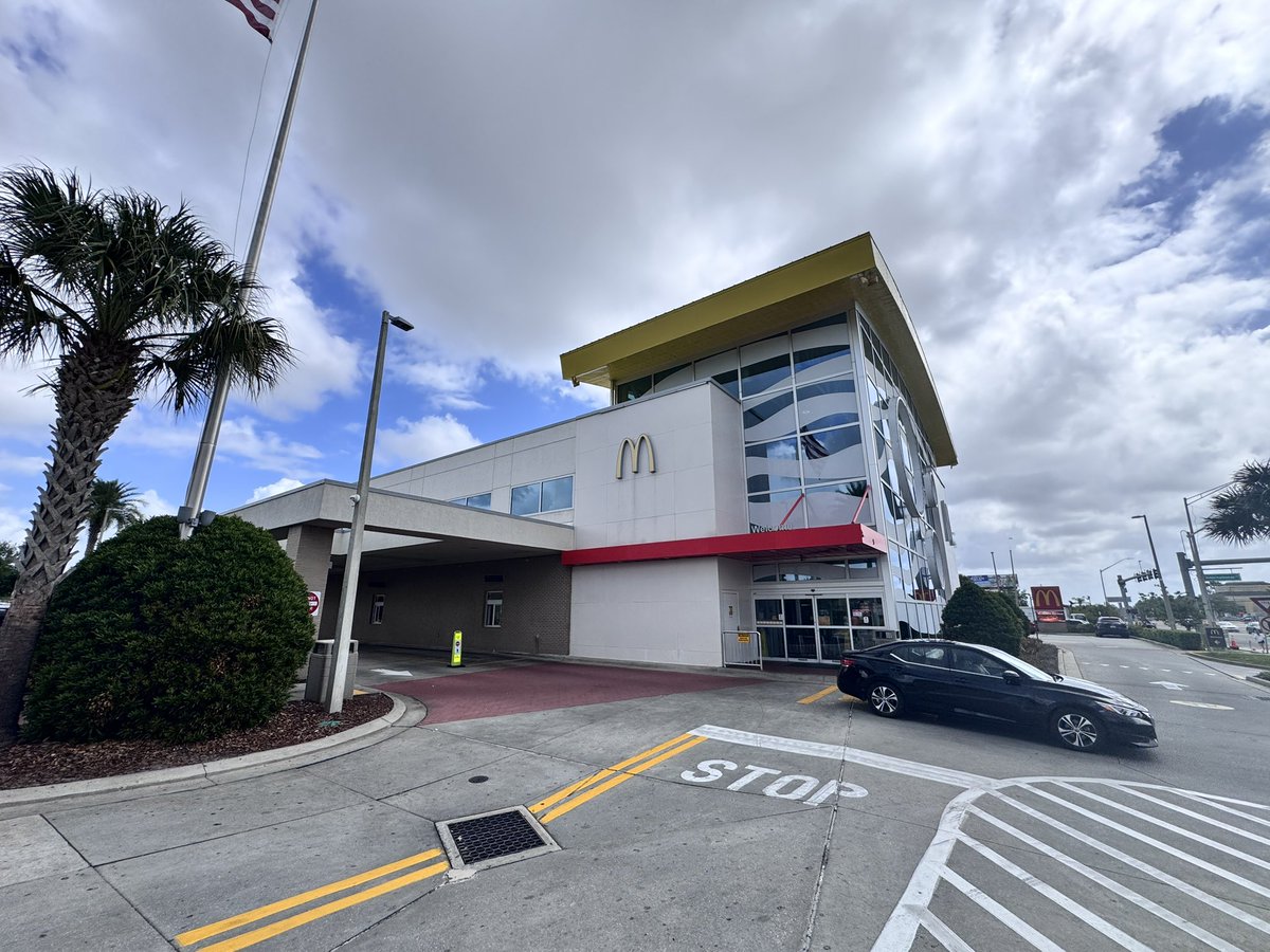 KDH - Here for Zoey! tweet media