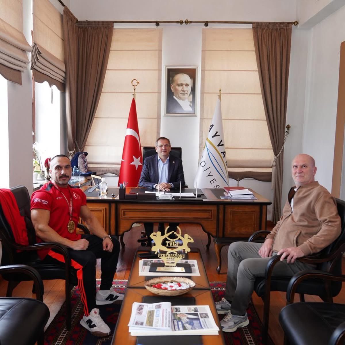 Mesut Ergin tweet media