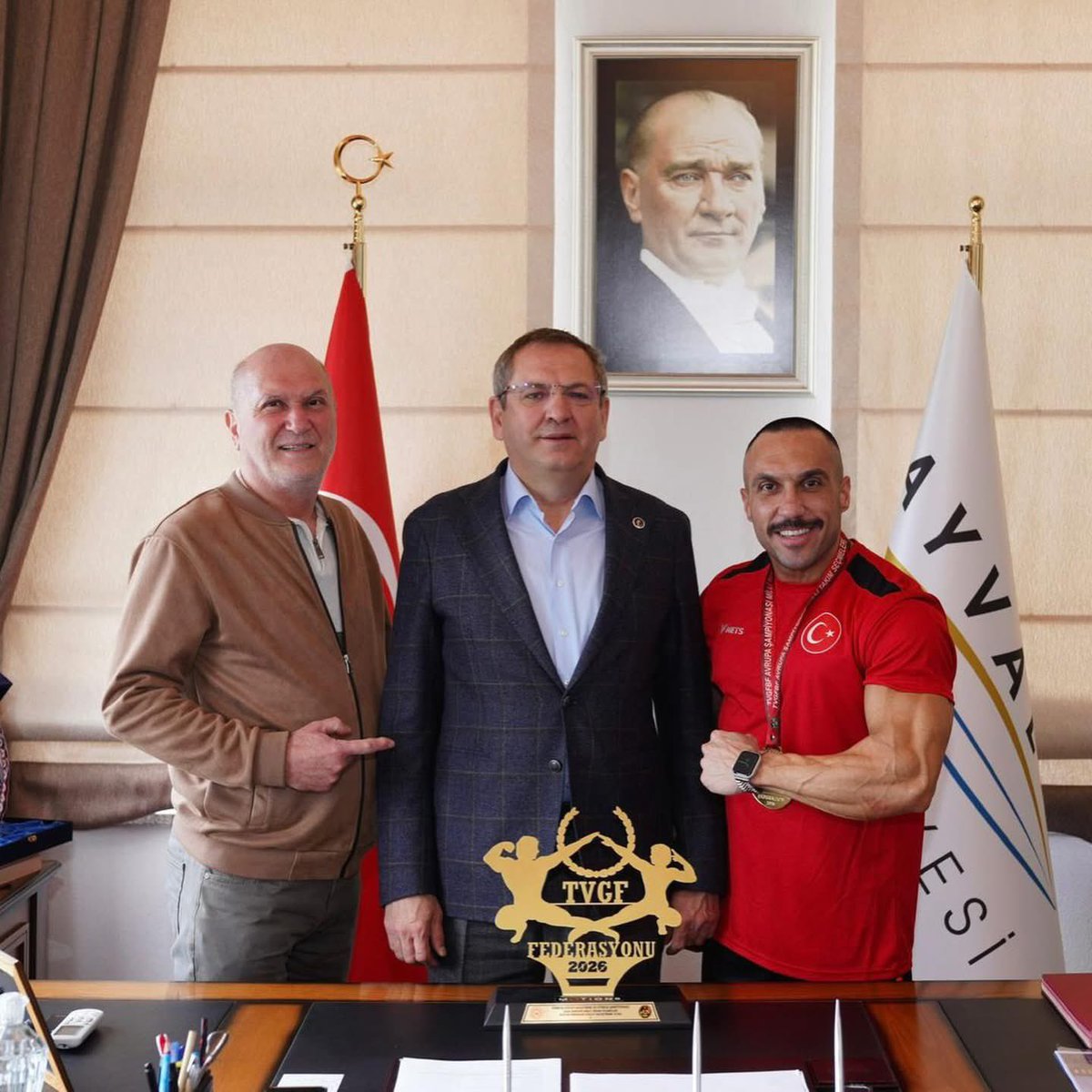 Mesut Ergin tweet media