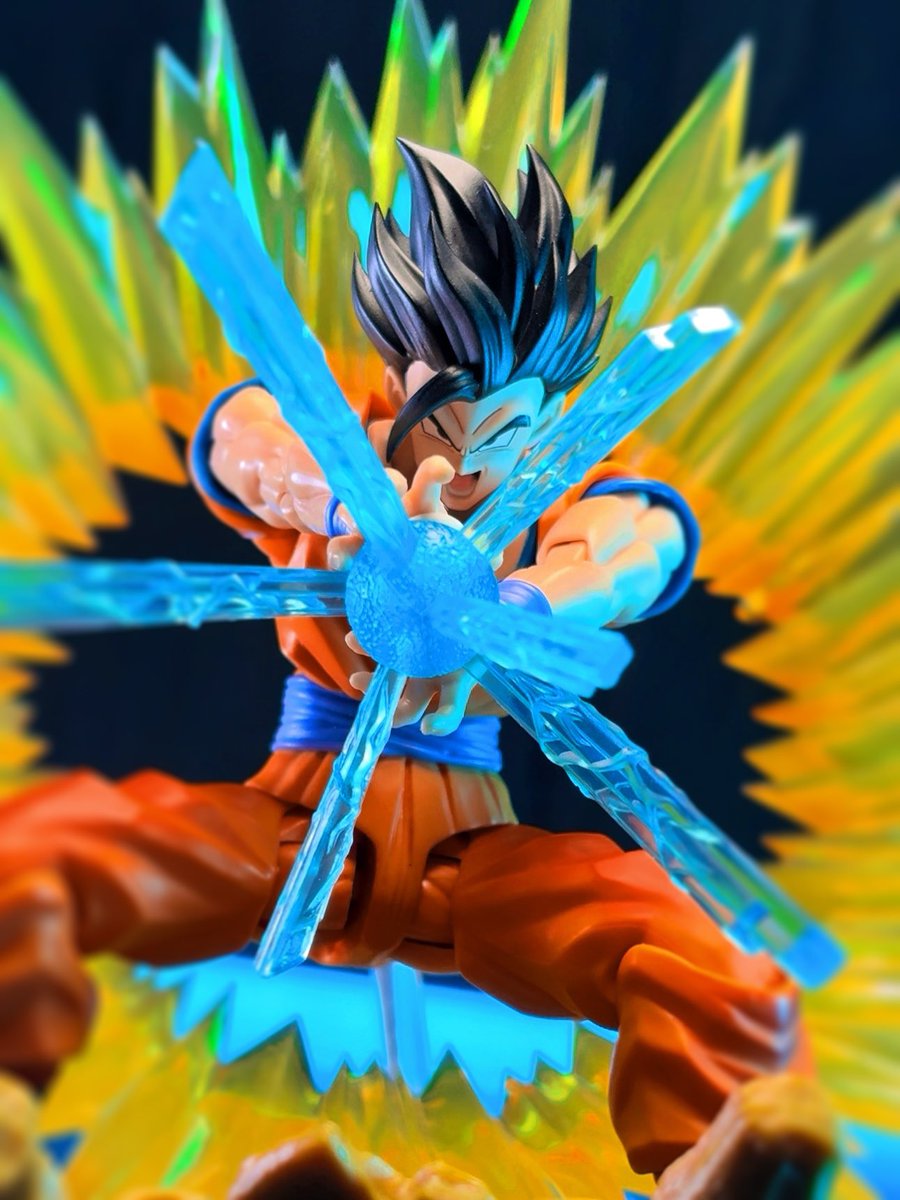 Furakusu tweet media