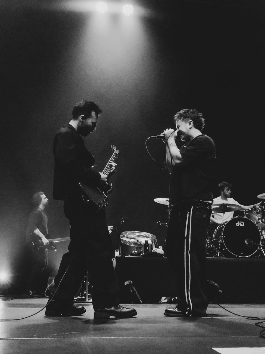 Nothing But Thieves tweet media