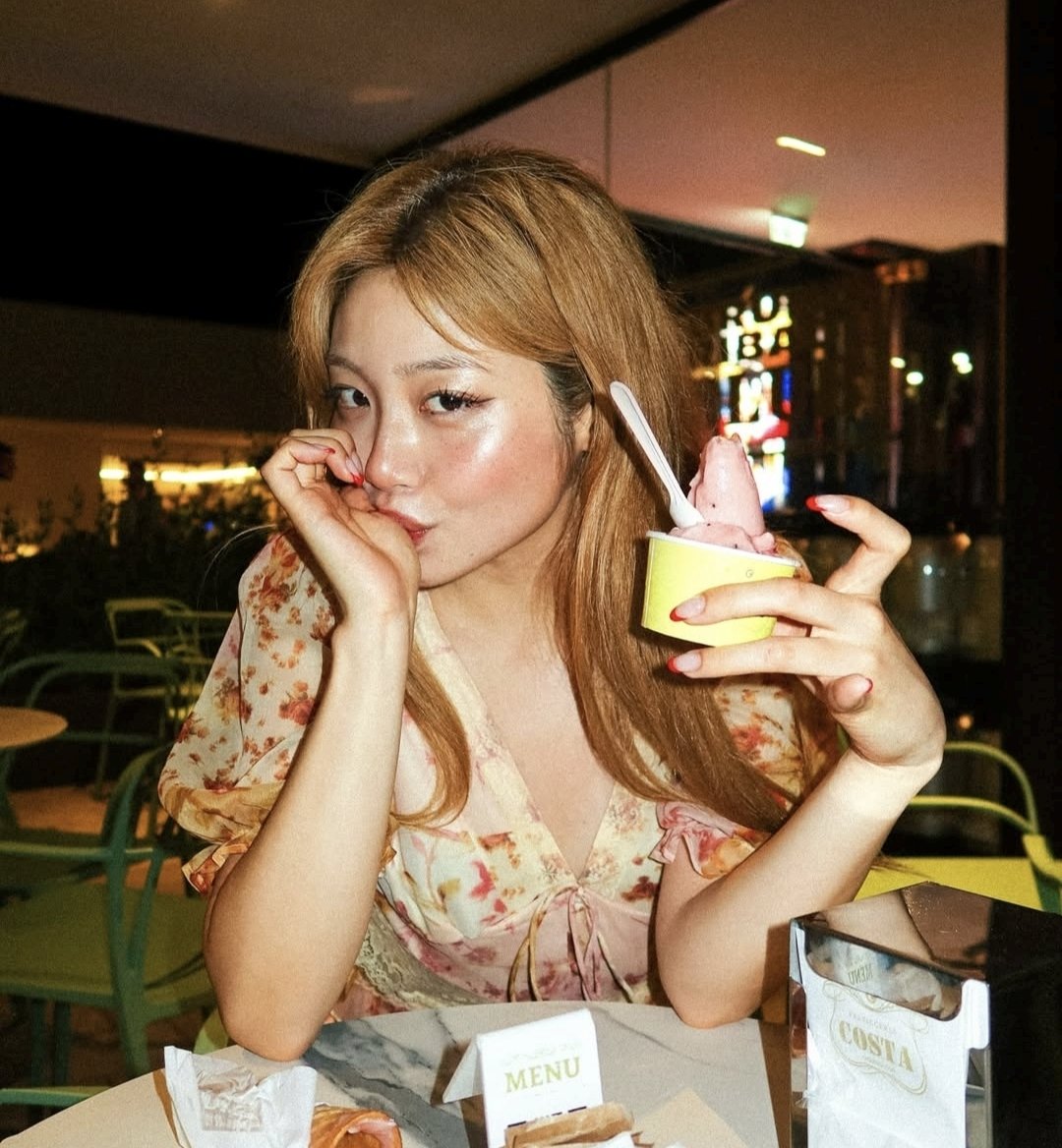 𝐟., 𝐬𝐢𝐥𝐯𝐢𝐚 tweet media