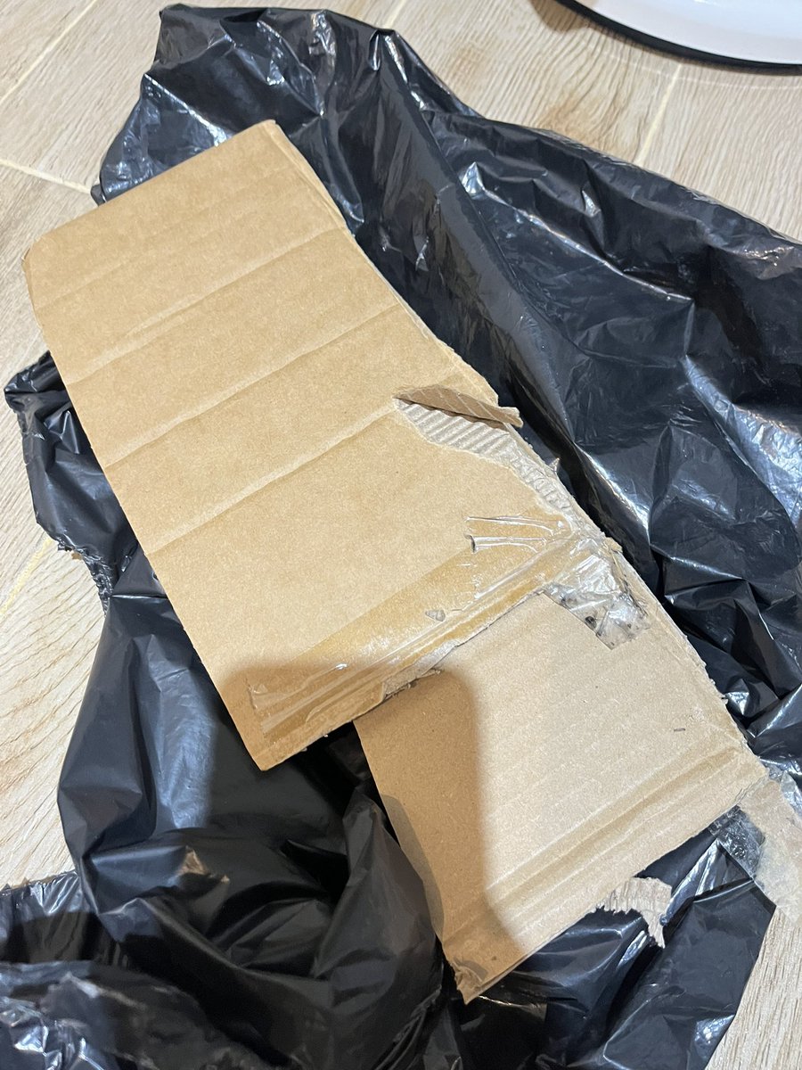 alya 𖤐 tweet media