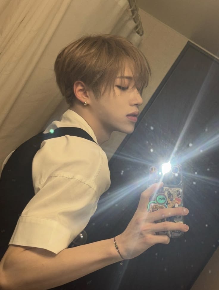 selfolssi ♤ tweet media