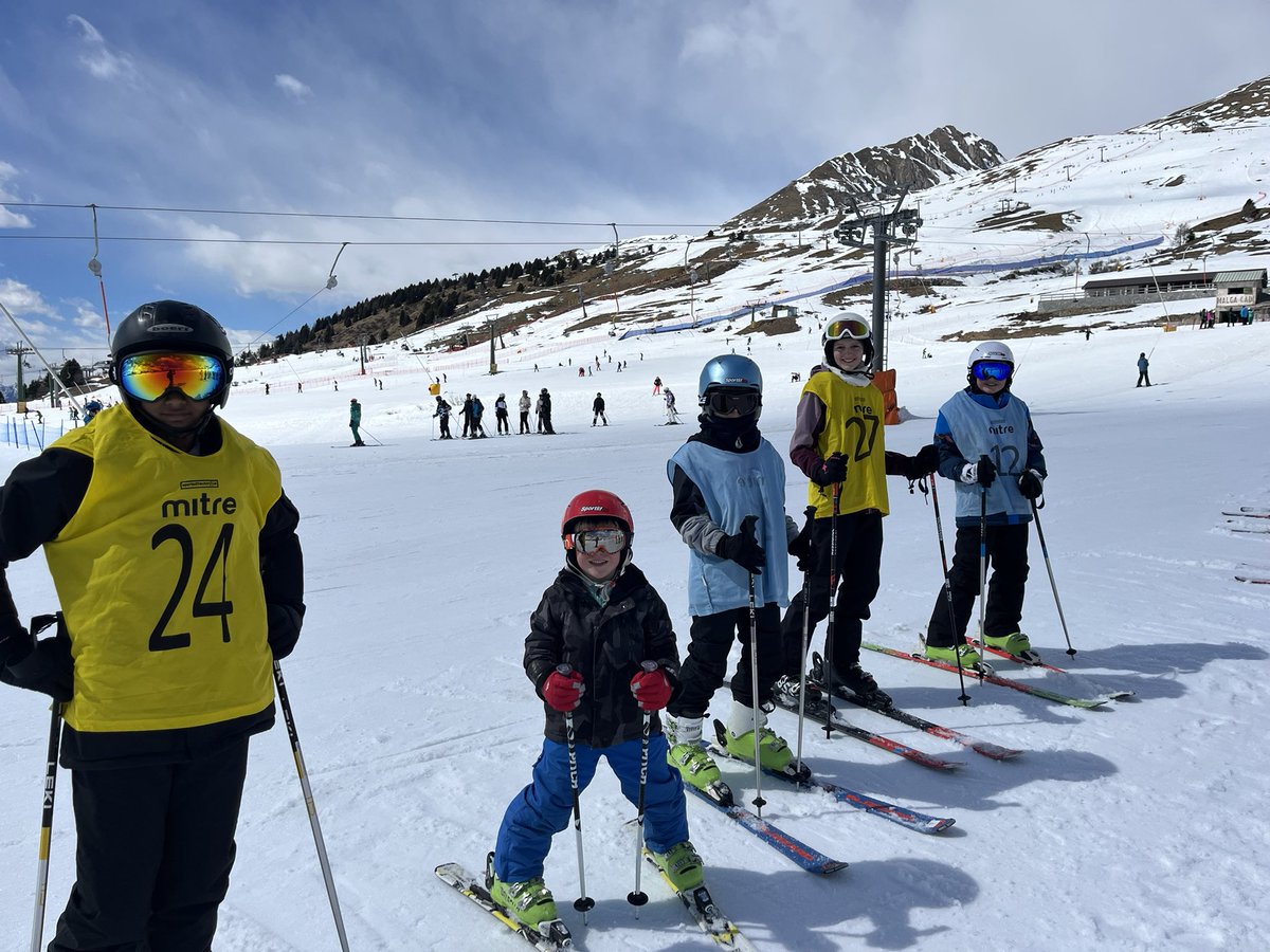 Venture_PE's tweet photo. Now on our way back, from what has been an amazing ski trip! ⛷️ https://t.co/r0ZBA4mCJE