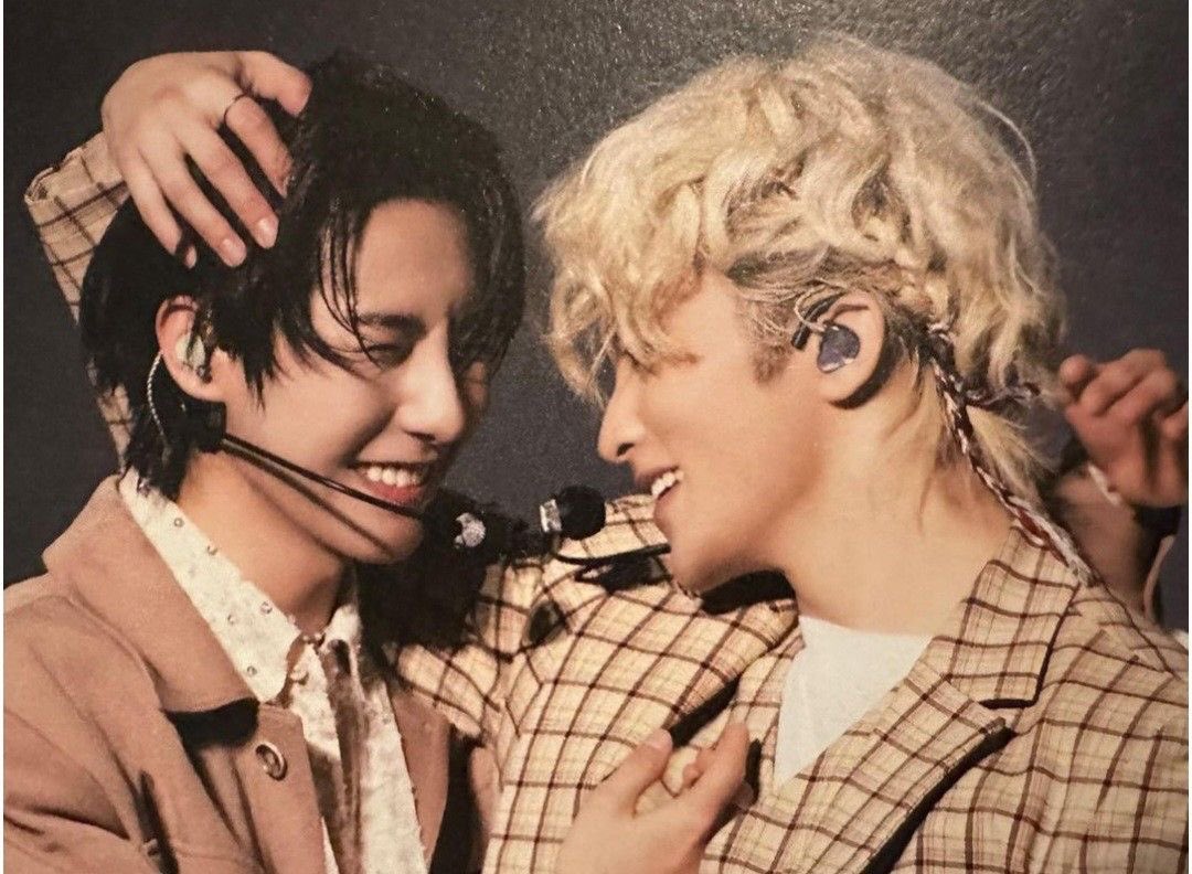 Hourly Renjun 🌼 tweet media