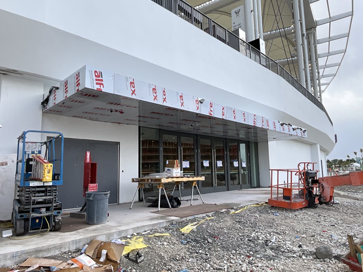 CEIMaterials's tweet photo. Final phase underway at @miafreedompark Nu Stadium!
Nearing completion ahead of opening match this weekend — with #R4000 @AlfrexUSA ACM panels fabricated by CEI Materials supporting the exterior. https://t.co/ERMvxzD4ox