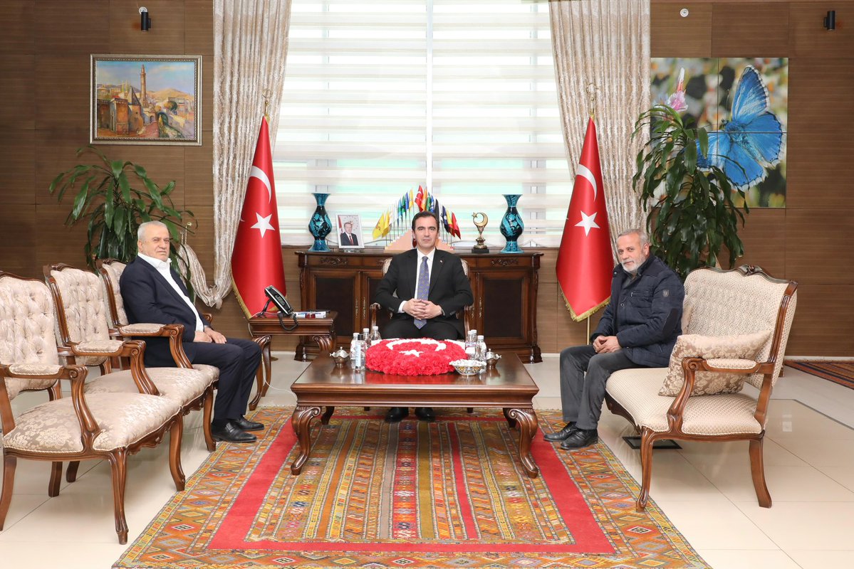 Bitlis Valiliği tweet media