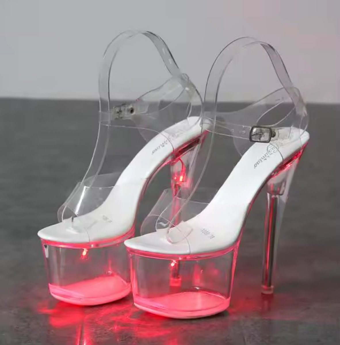 Milf Issabel tweet media