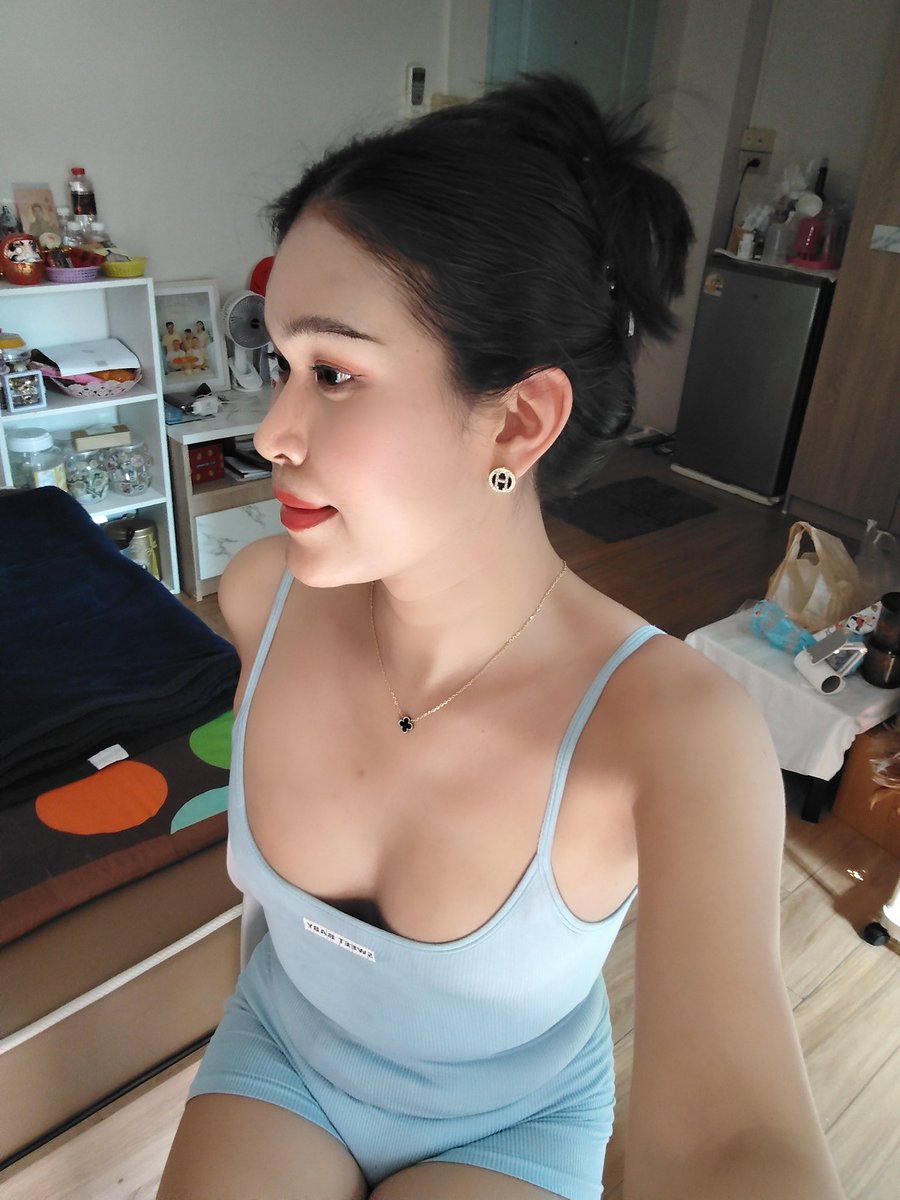 ออยลี่ tweet media