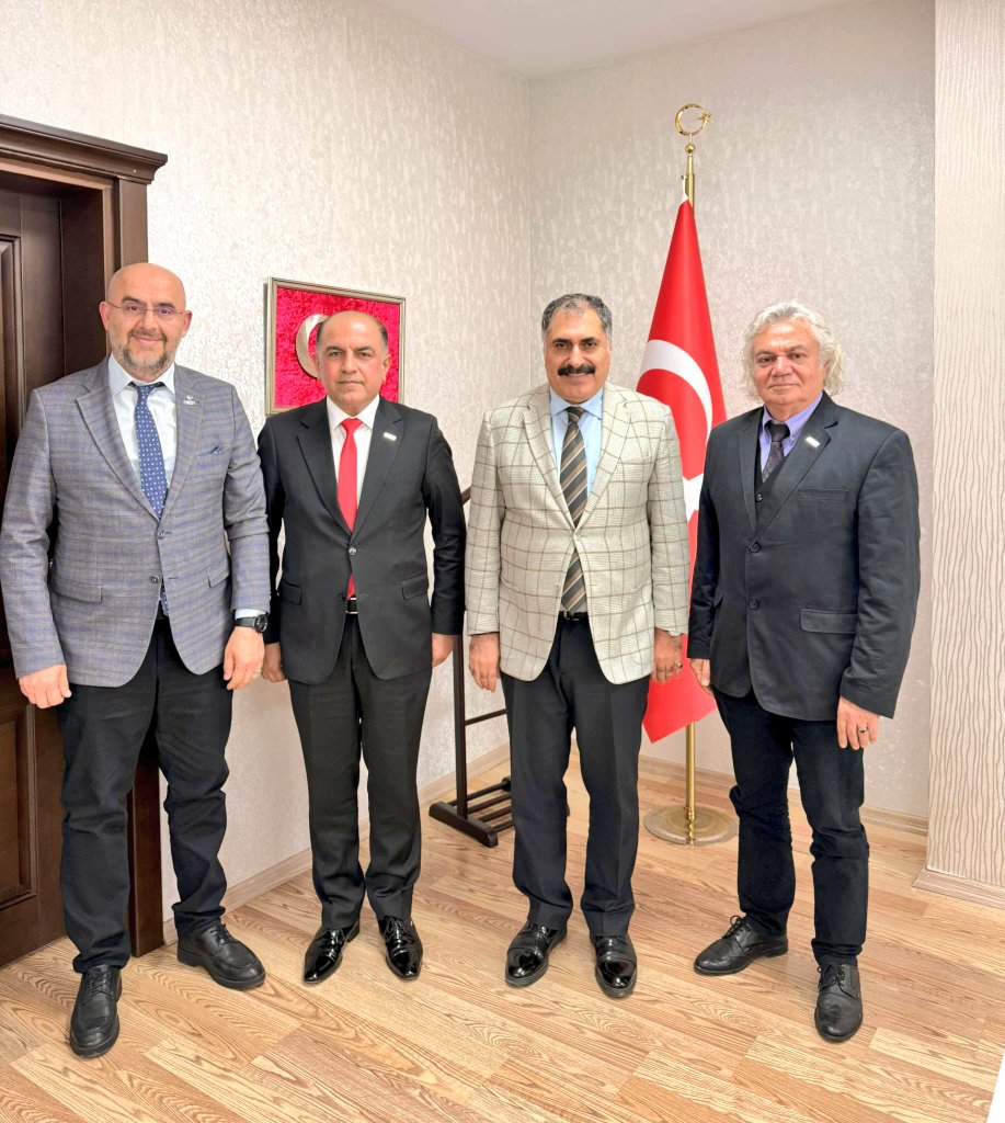nevafkilic's tweet photo. USİAD olarak Mersin Vali Yard.Dr. Mehmet Ali ÖZKAN’ı ziyaret ettik.Ulusal ve uluslar.ölçekte sanayi ve iş dünyasına yönelik iş birliği imkanları,yatırım ortamının geliştirilmesi ve ortak vizyon konularında verimli görüşmeler yapıldı.
#usiad #nevafkılıç 03.04.2026- Mersin https://t.co/7LIz5zJR7o