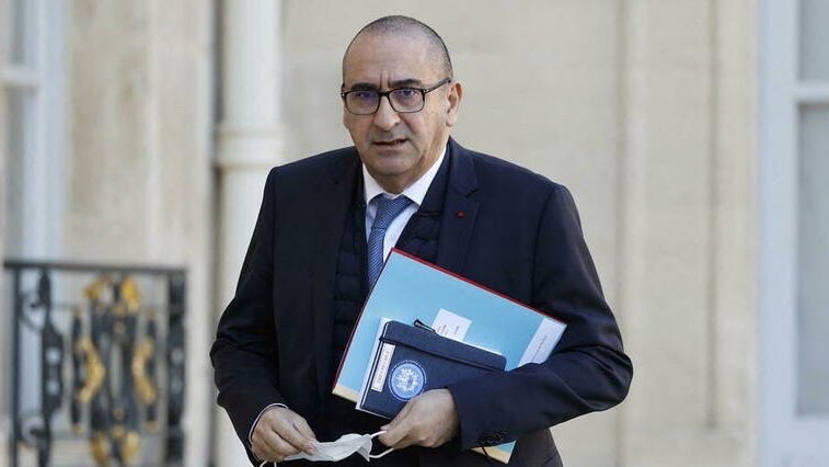 info_Paris_IDF's tweet photo. 🔴 FLASH - #LeBourget : Retournement de situation.
👉 Saisie en urgence, la justice a finalement autorisé ce vendredi la tenue du rassemblement des Musulmans de France prévu ce week-end, initialement interdit par la préfecture. (Officiel) #SeineSaintDenis https://t.co/XLAZX5sMPm