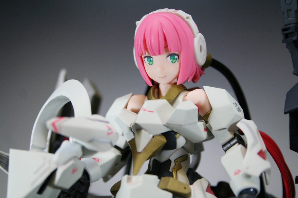 ヘイズィ tweet media