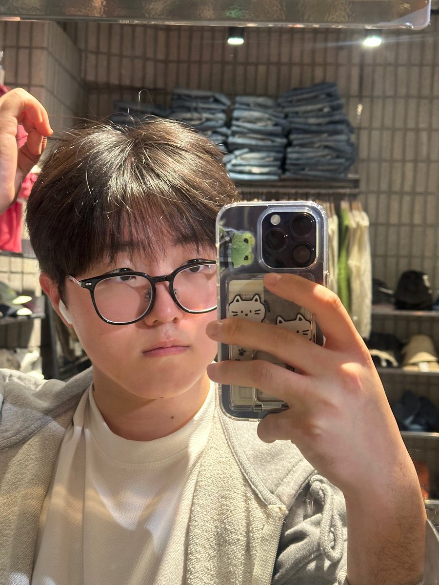 •🧸• tweet media