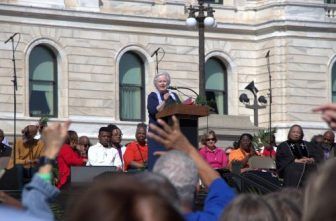 CatholicSpirit's tweet image. How to pray the Chaplet of Divine Mercy buff.ly/dlv2pMG #Catholic #DivineMercy #Prayer #Novena