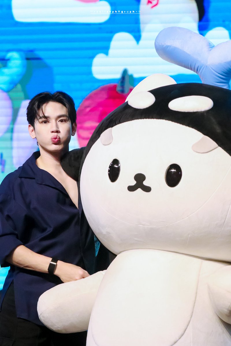 *s i n e e z* tweet media