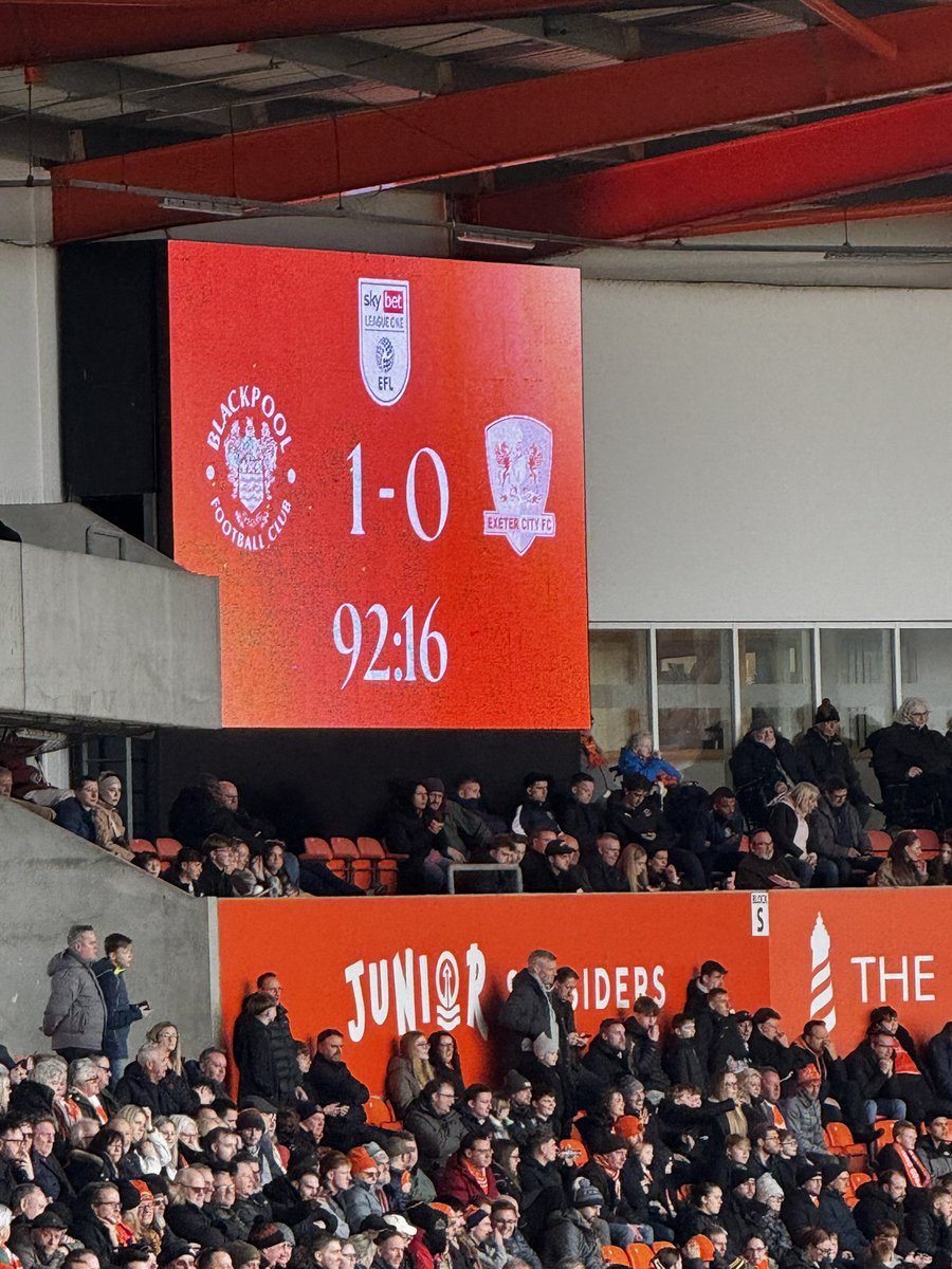 TomHoops90's tweet photo. Bar Wareham&amp; bycroft- the rest can fuck right off . Disgraceful performance . Taylor has brought fuck all get him
Gone - jumped at first chance  . Get us down and regroup back to our cores . Until our fans stop clapping and cheering this mob as well we are doomed !! #ecfc https://t.co/kzVGgudb3j