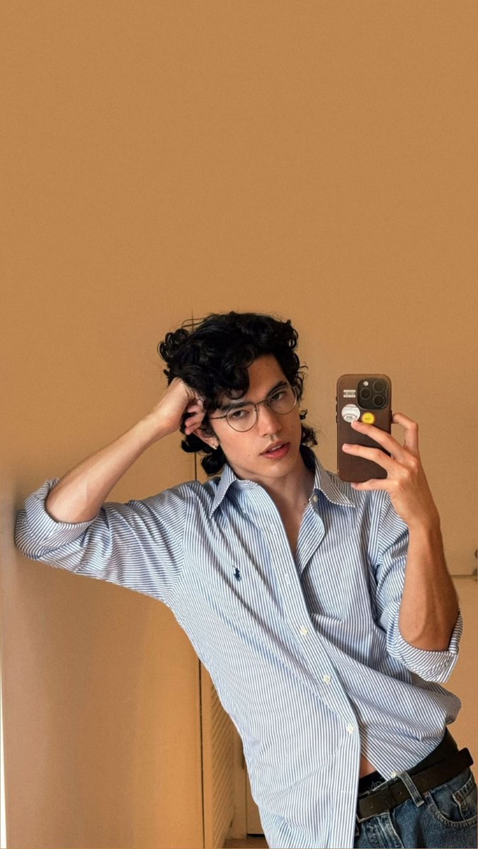 hope 🗝 tweet media