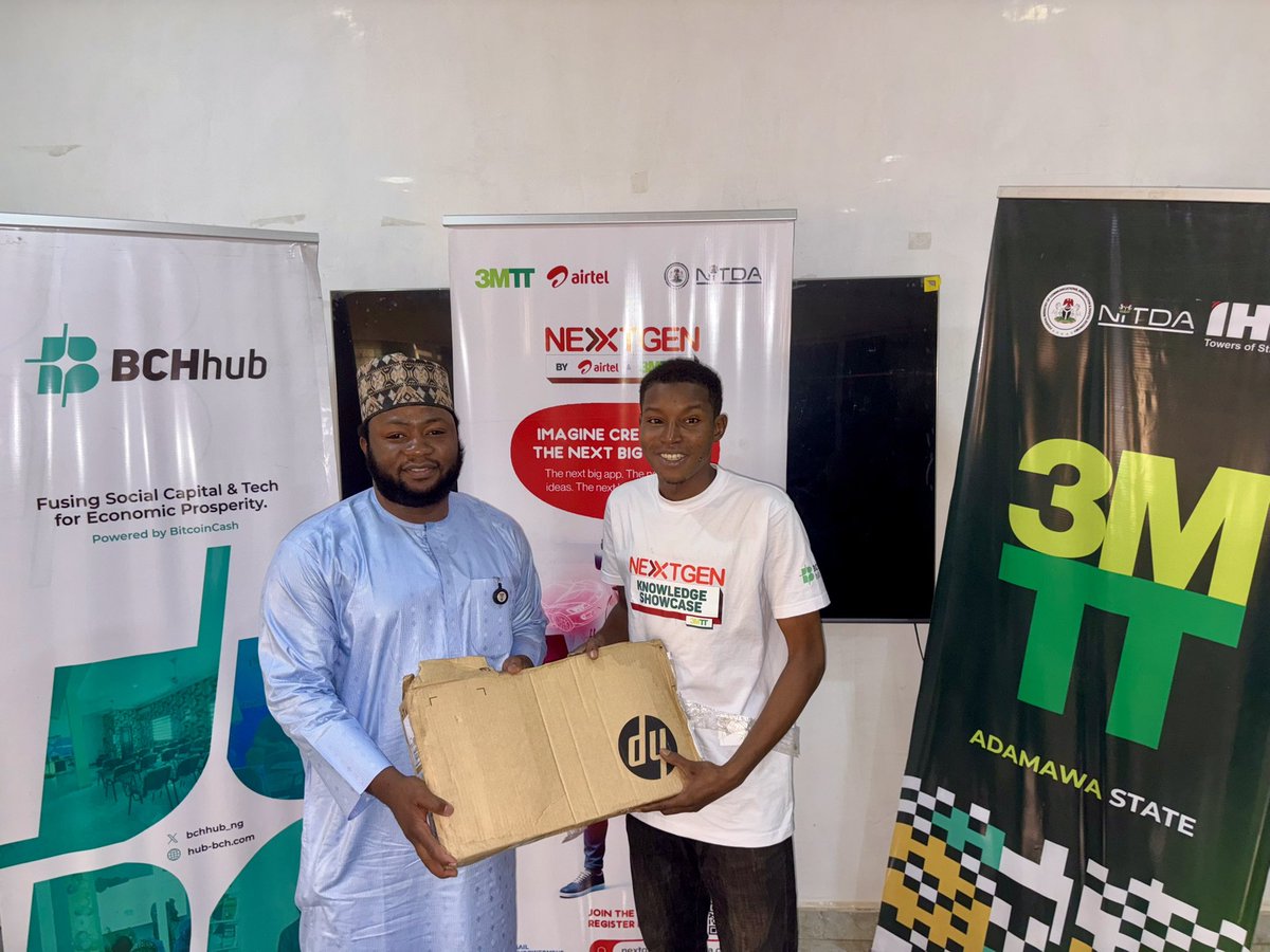 Nurain_Dev's tweet photo. March 3MTT Knowledge Showcase prize presentation 🎉

Today, we handed over the prizes to our March Knowledge Showcase winners in Adamawa State. Congratulations once again to the 1st, 2nd, and 3rd place winners for their effort, creativity, and impressive solutions. 🏆

It’s always inspiring to see fellows step forward to pitch ideas, build solutions, and keep growing through the process. We look forward to seeing even more innovation in the next showcase. 🚀