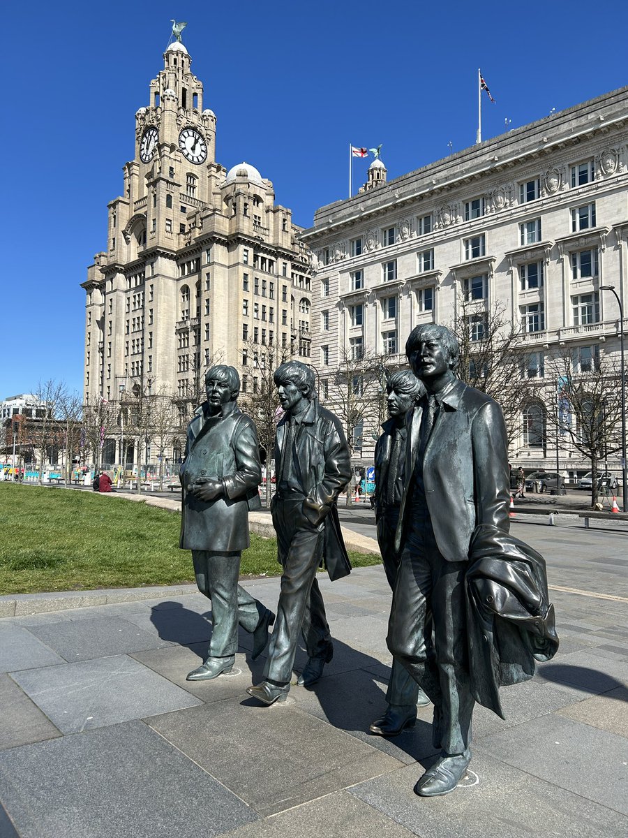 Elio Pace tweet media