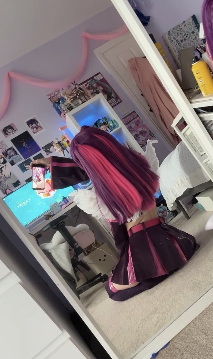 Ivy 🎀🩵// small streamer tweet media