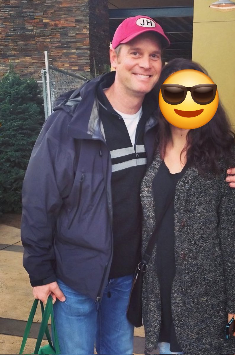 mibs7913's tweet photo. Definitely not me stopping every guy with a cap… just in case 🧐🧐

#peterkrause #bobbyalive #bringbobbyback @The911onABC https://t.co/TtWofo8JzB