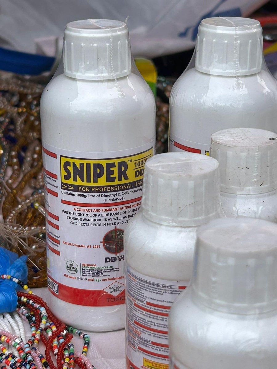 Prefet95's tweet image. 🚨#protection #consommateurs | Opération de contrôle, ce matin, sur le marché de Sarcelles par la DDPP 95, la @PoliceNat95, sous l’autorité de @prefet95. 

❌ 175 kg de denrées alimentaires impropres à la consommation détruites
❌ 125 kg de produits dangereux et de médicaments