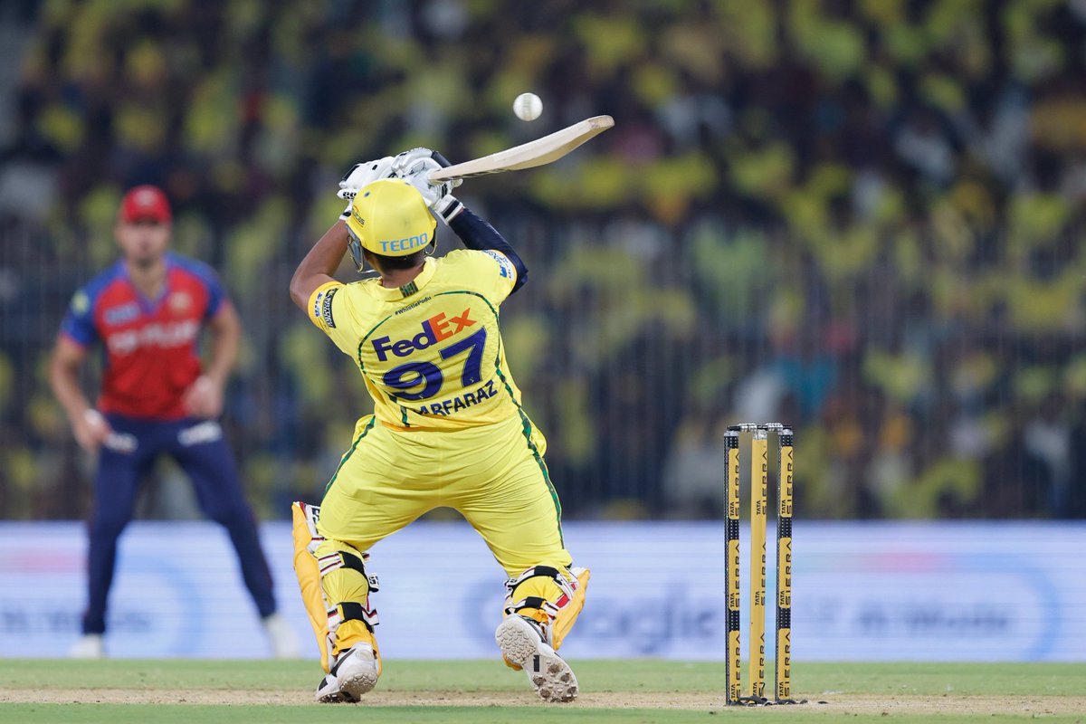 ExtraaaCover's tweet photo. Sarfaraz Khan should play all the matches!! 
#CSKvsKXIP https://t.co/TbZDPo9TVx