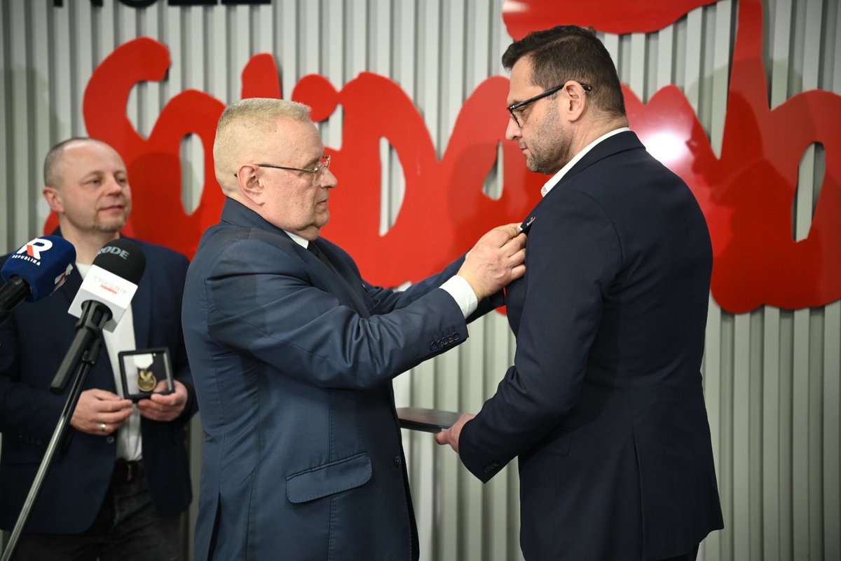 Michał Ossowski tweet media