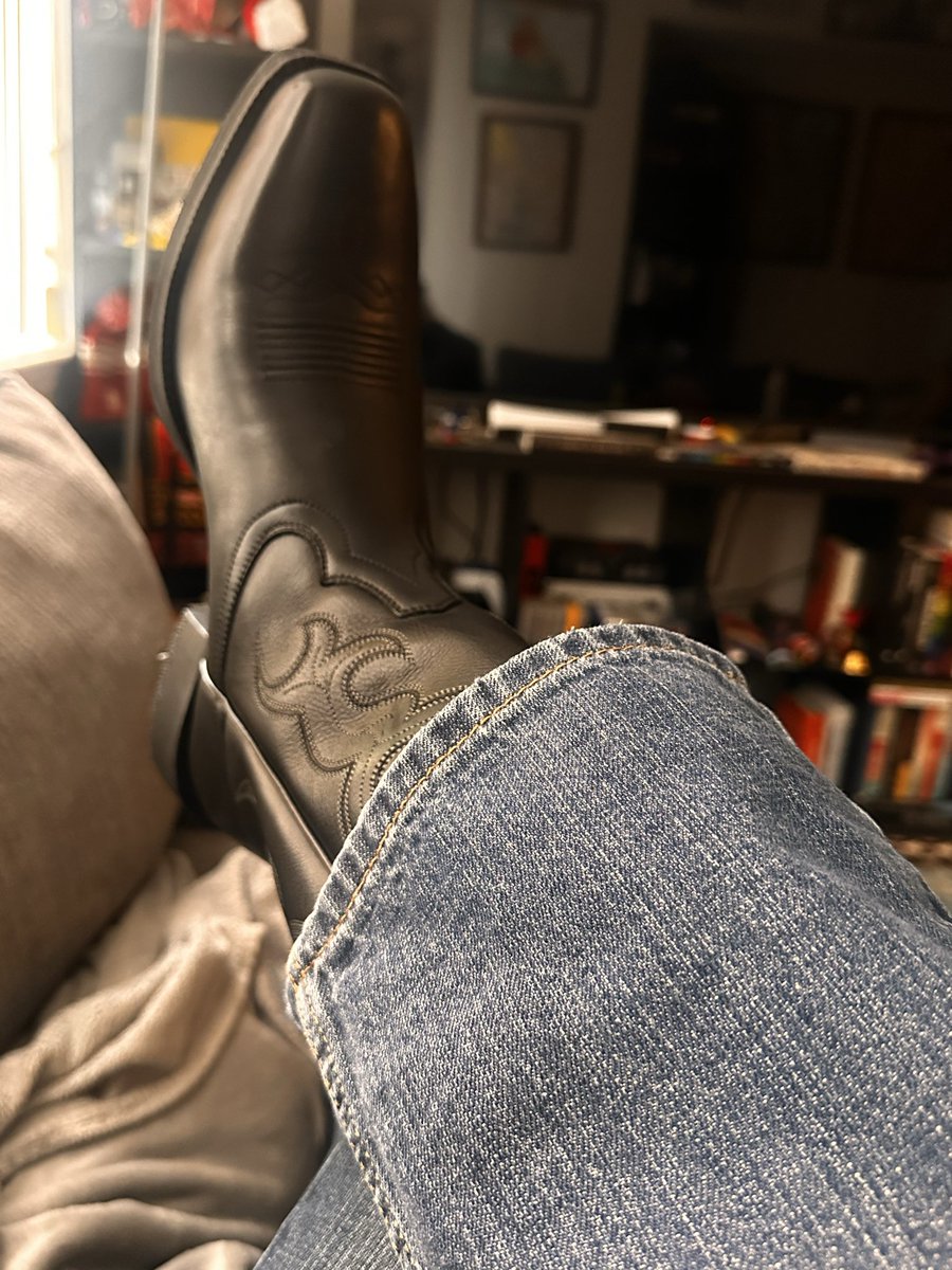 Lthrbndby🔜VA Leather tweet media