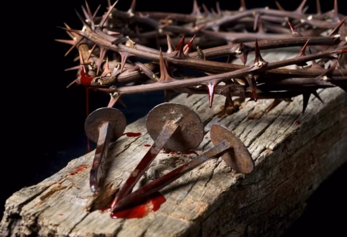 Cris†o Vive | † tweet media