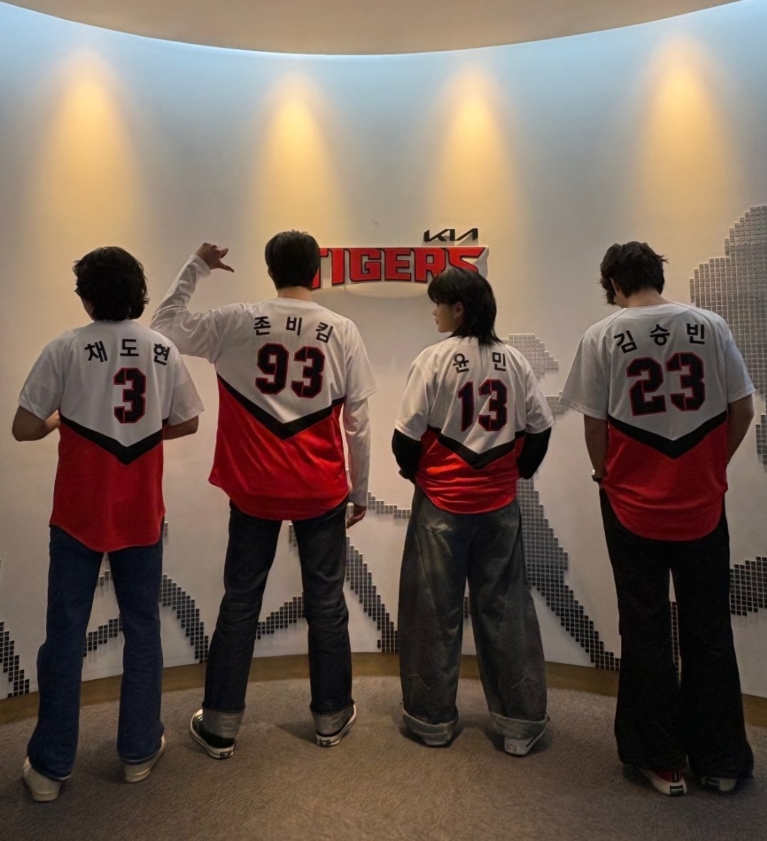 트치더 tweet media