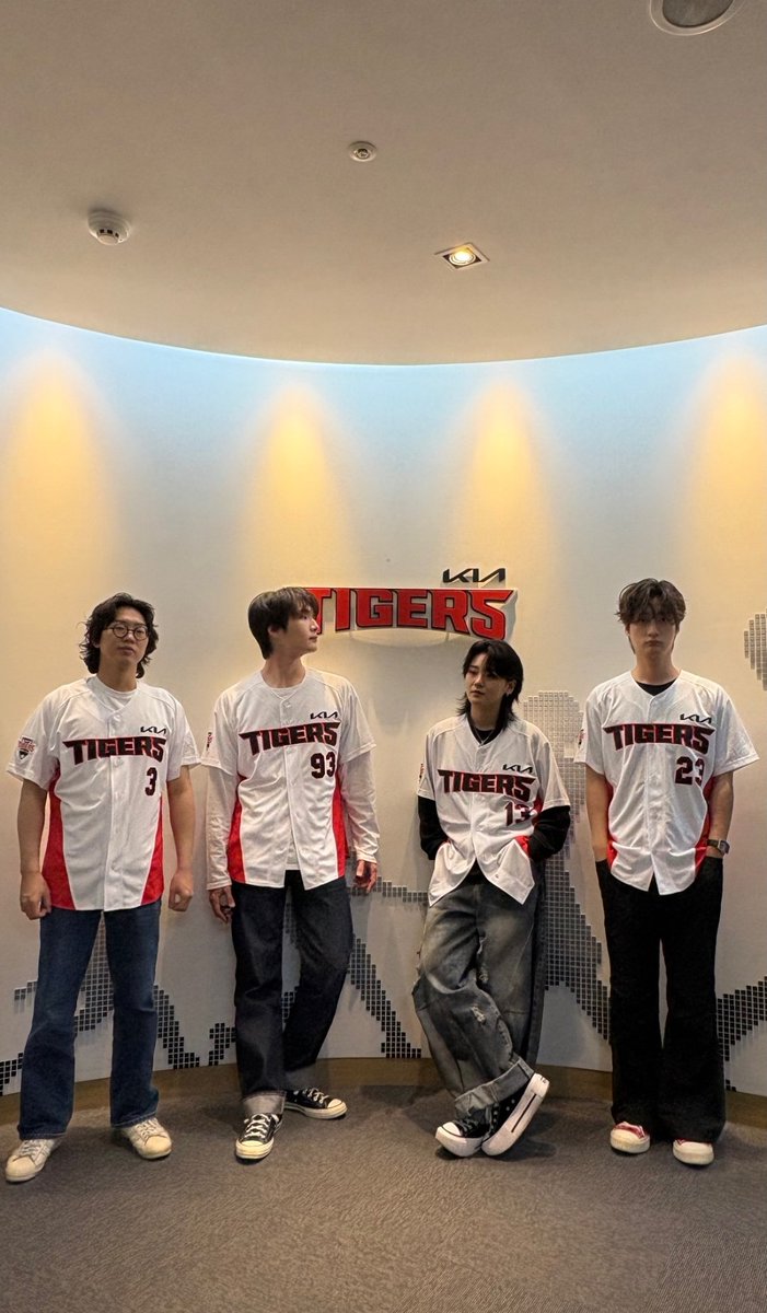 트치더 tweet media