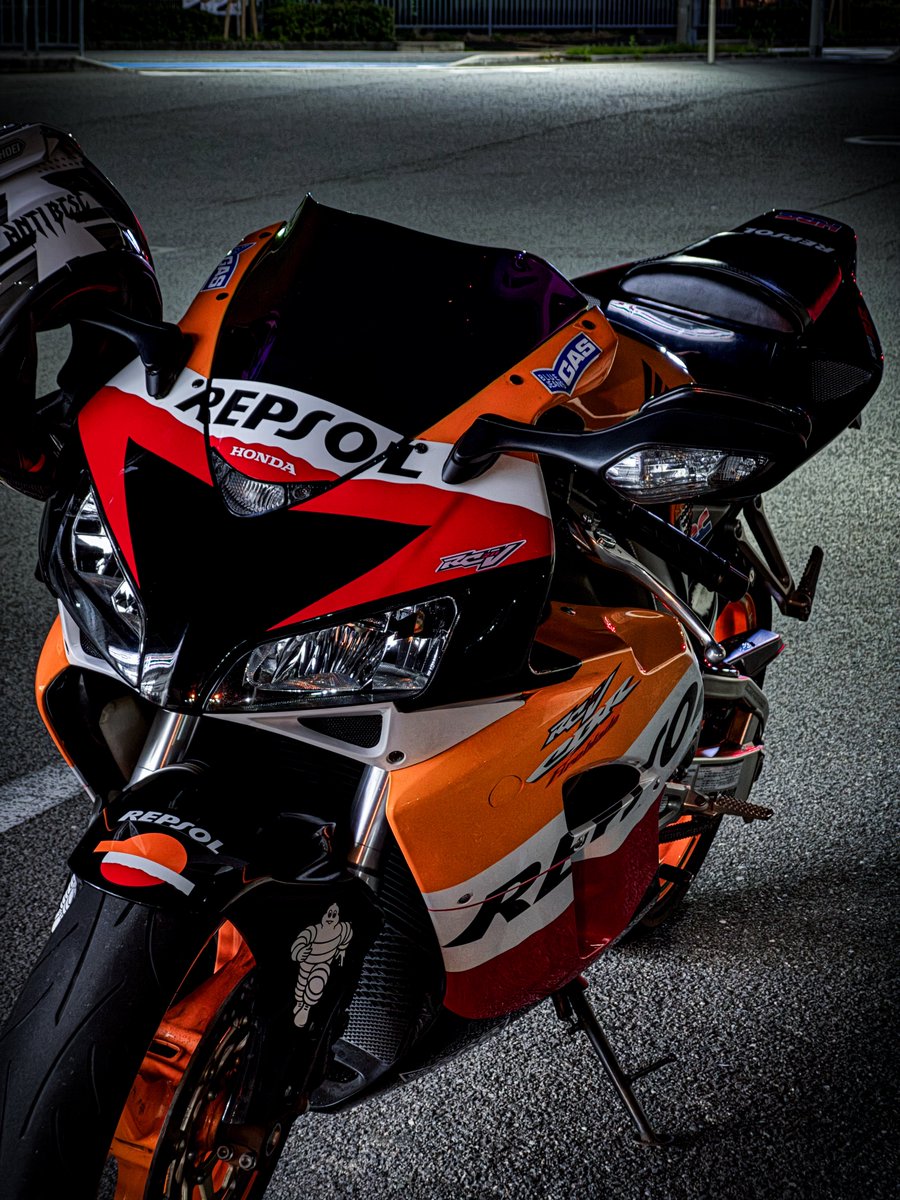 十円禿が出来たユウ tweet media