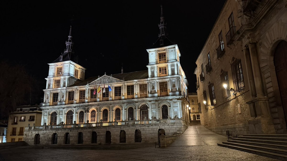 andre_barrera's tweet photo. Toledo, España 🇪🇸 declarada patrimonio de la humanidad por la Unesco, conocida como la ciudad de las tres culturas, por la convivencia histórica de cristianos, judíos y musulmanes https://t.co/c9DVRiibIc