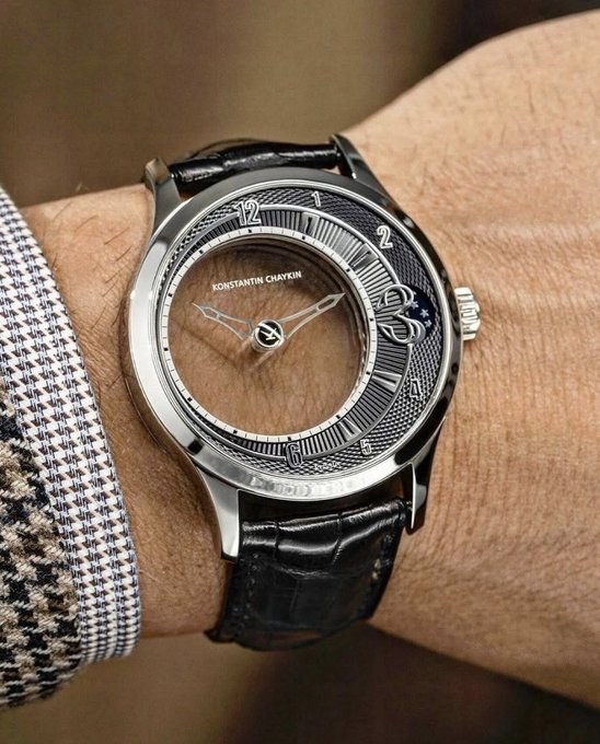 GlobalWatchClub's tweet photo. Levitas watch with 'floating' hour and minute hands by Konstantin Chaykin https://t.co/TznM1wjntq