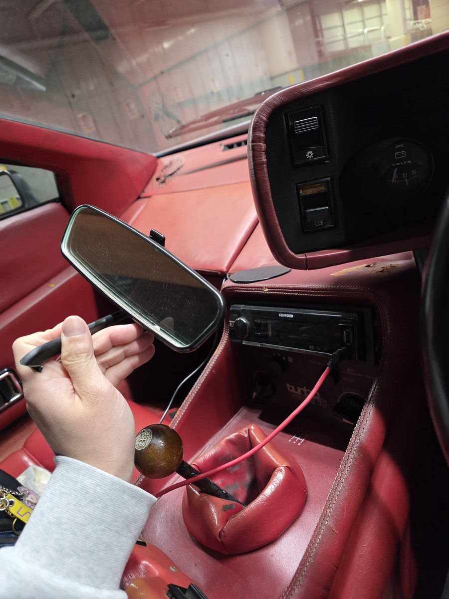 Good-bye Chalon tweet media