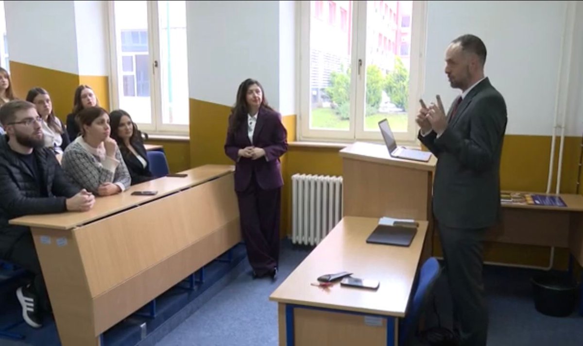 Federalno ministarstvo obrazovanja i nauke tweet media