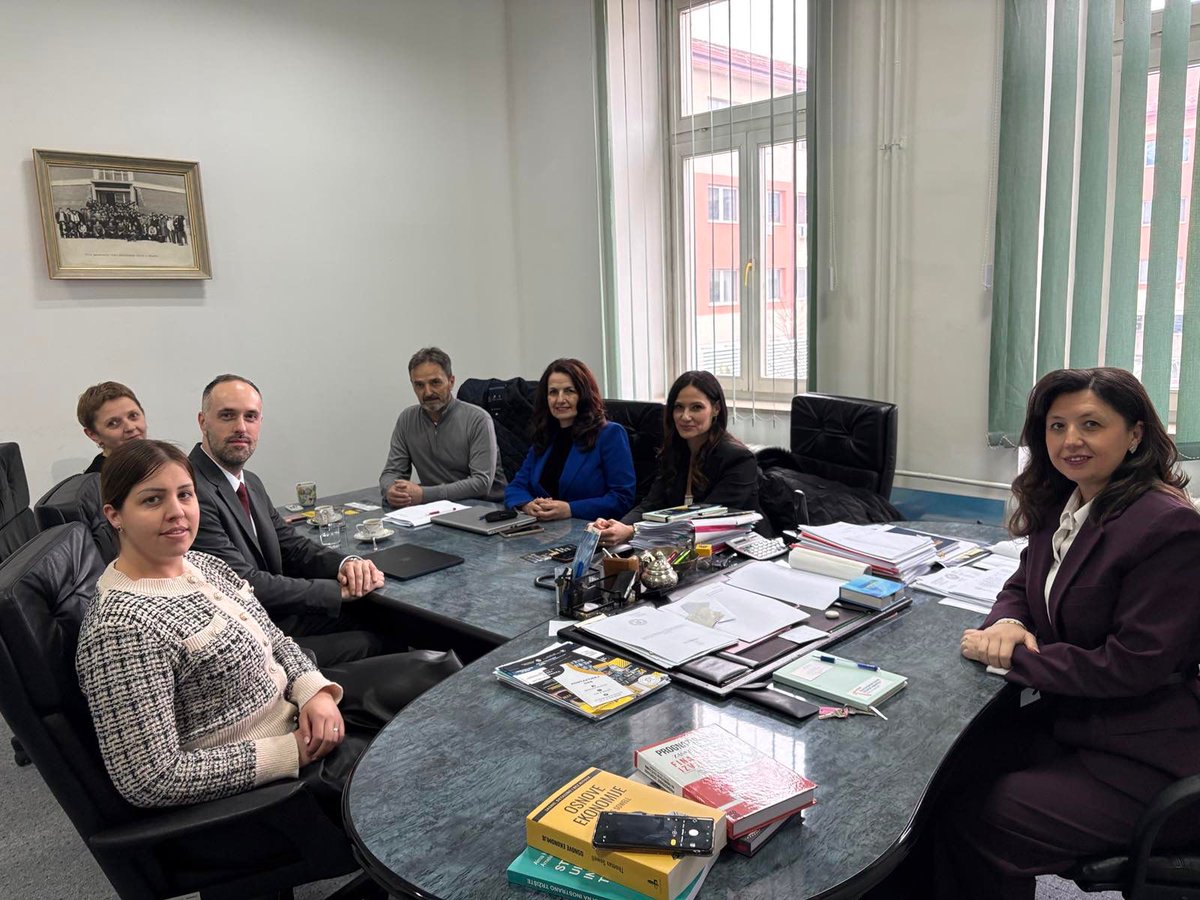 Federalno ministarstvo obrazovanja i nauke tweet media