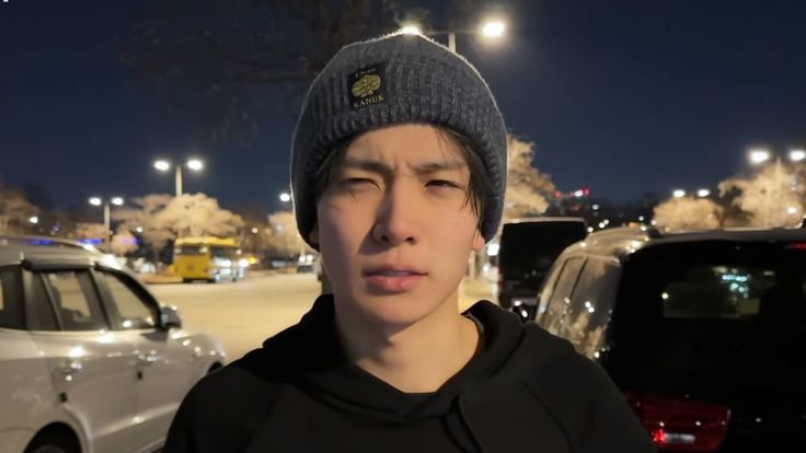 ❗️ETKINLIK❗️
daha once birisi yapti mi hatirlamiorm ama 2 tag atana nail art secip atcam biraz sarjim dolsun geliom