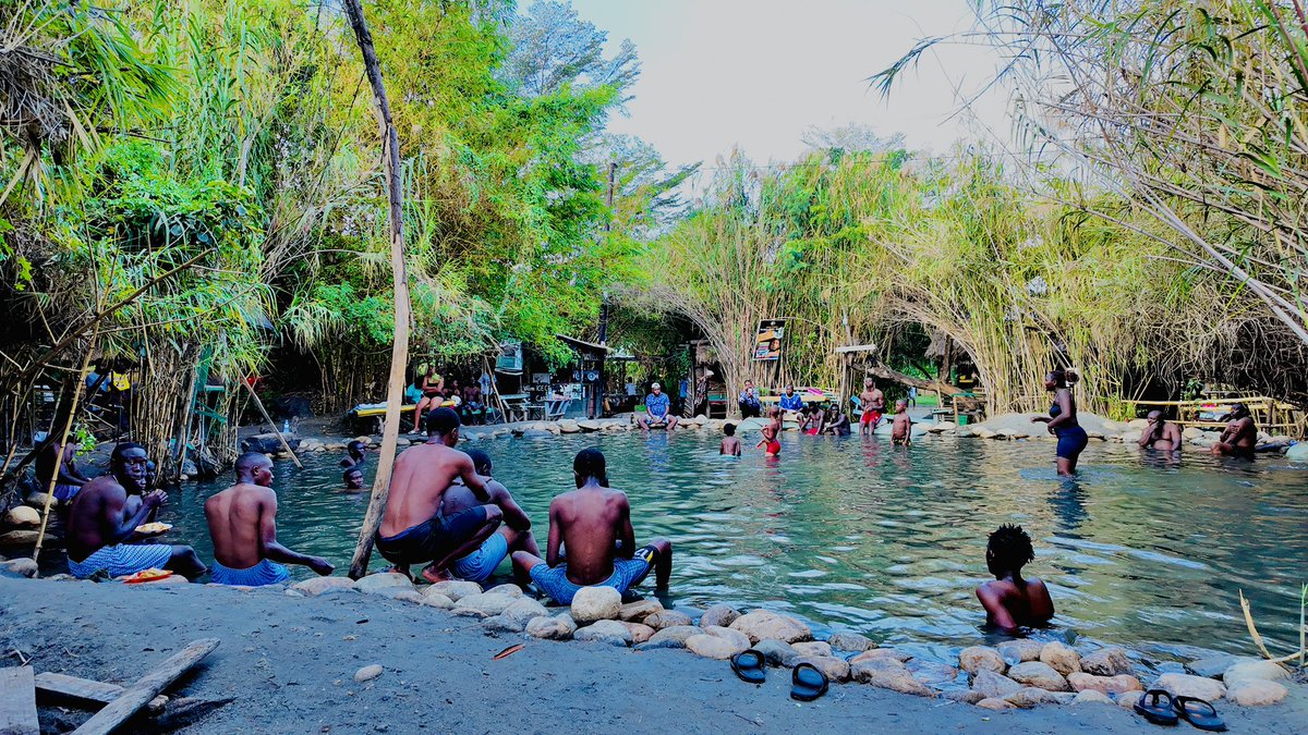 ᴛʀᴀᴠᴇʟ ꜱᴘᴇᴄɪᴀʟɪꜱᴛ 🇺🇬 tweet media