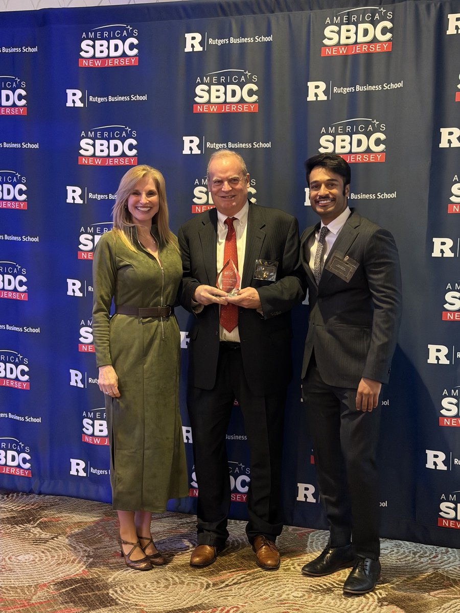 NJMEP's tweet image. Great night at the @NJSBDC Small Business Success &amp;amp; SBA Lender Recognition event!

Our team was proud to attend as a sponsor — and to see our CEO Peter Connolly honored as Community Partner of the Year!

#NJBusiness #ManufacturingMatters #IndustryEvent
