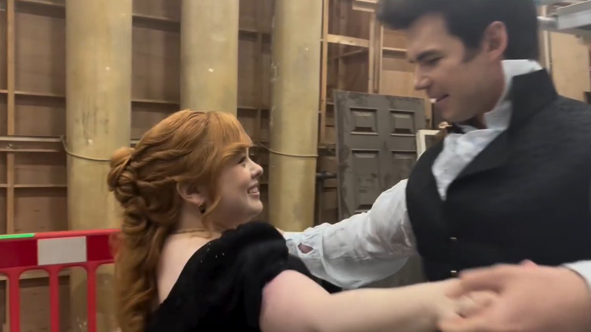 amanda ✩ tweet media